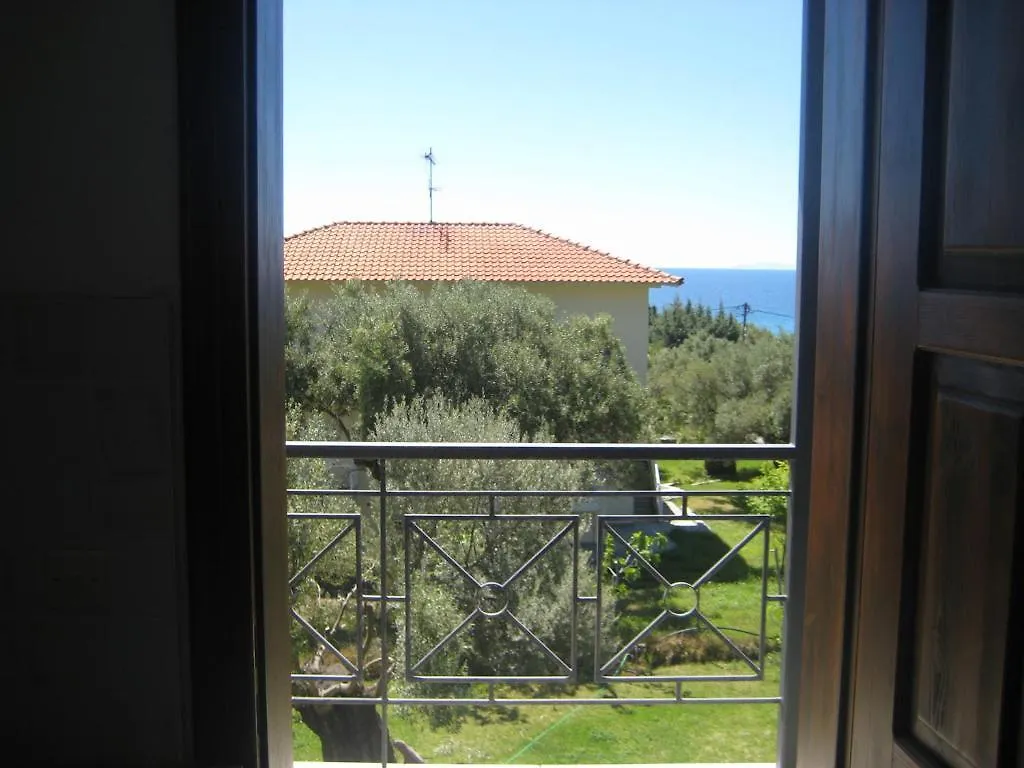 Petradaki Apartments Mola Kalyva 0*,