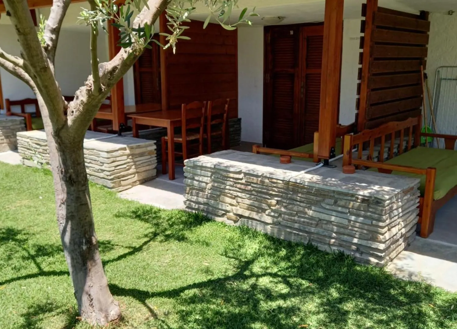 Petradaki Apartments Mola Kalyva 0*,  Řecko