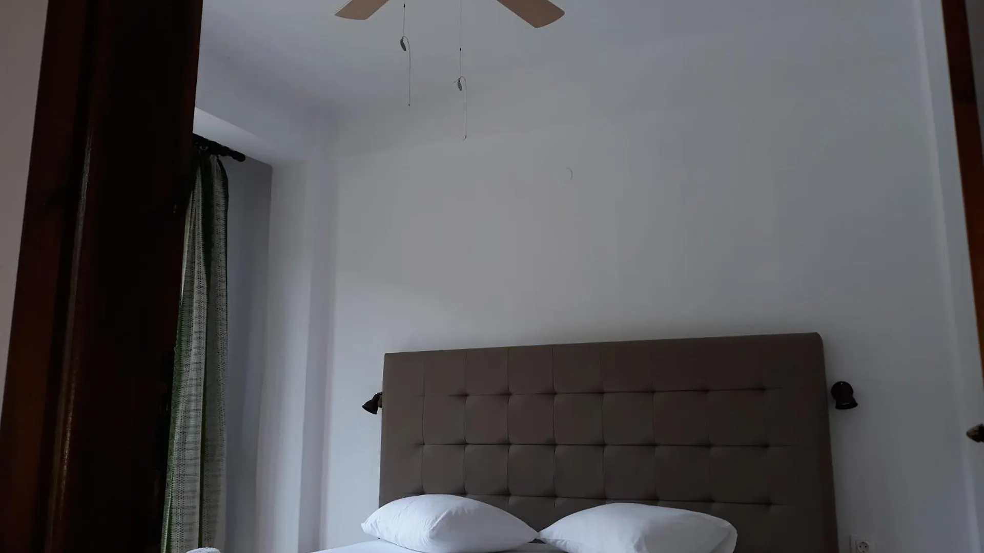 Petradaki Apartments Mola Kalyva Řecko