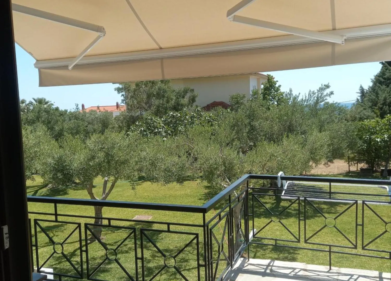 Petradaki Apartments Mola Kalyva